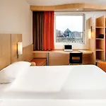 Ibis 3*
