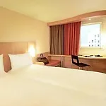 Ibis Βισύ