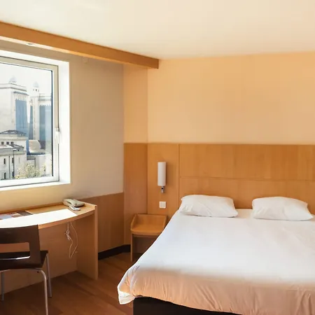 Ibis Отель Виши