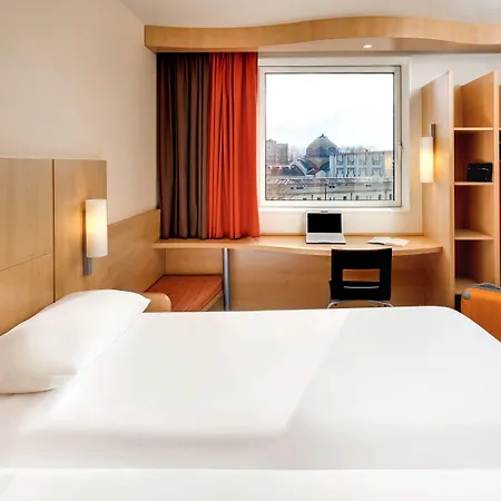 Ibis 3*