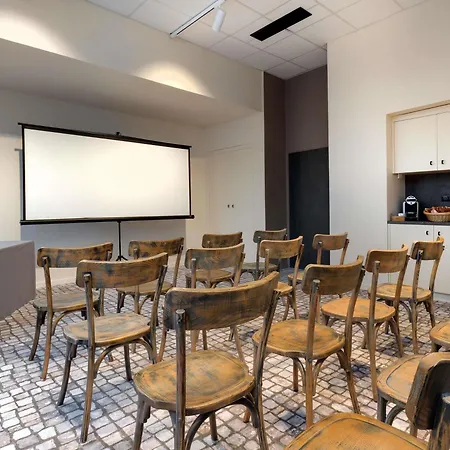 Ibis Hotel 3*