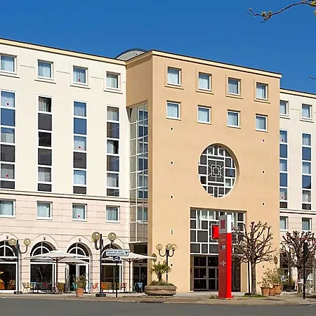 Ibis Hotel 3*