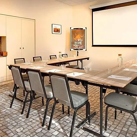 Ibis Hotel